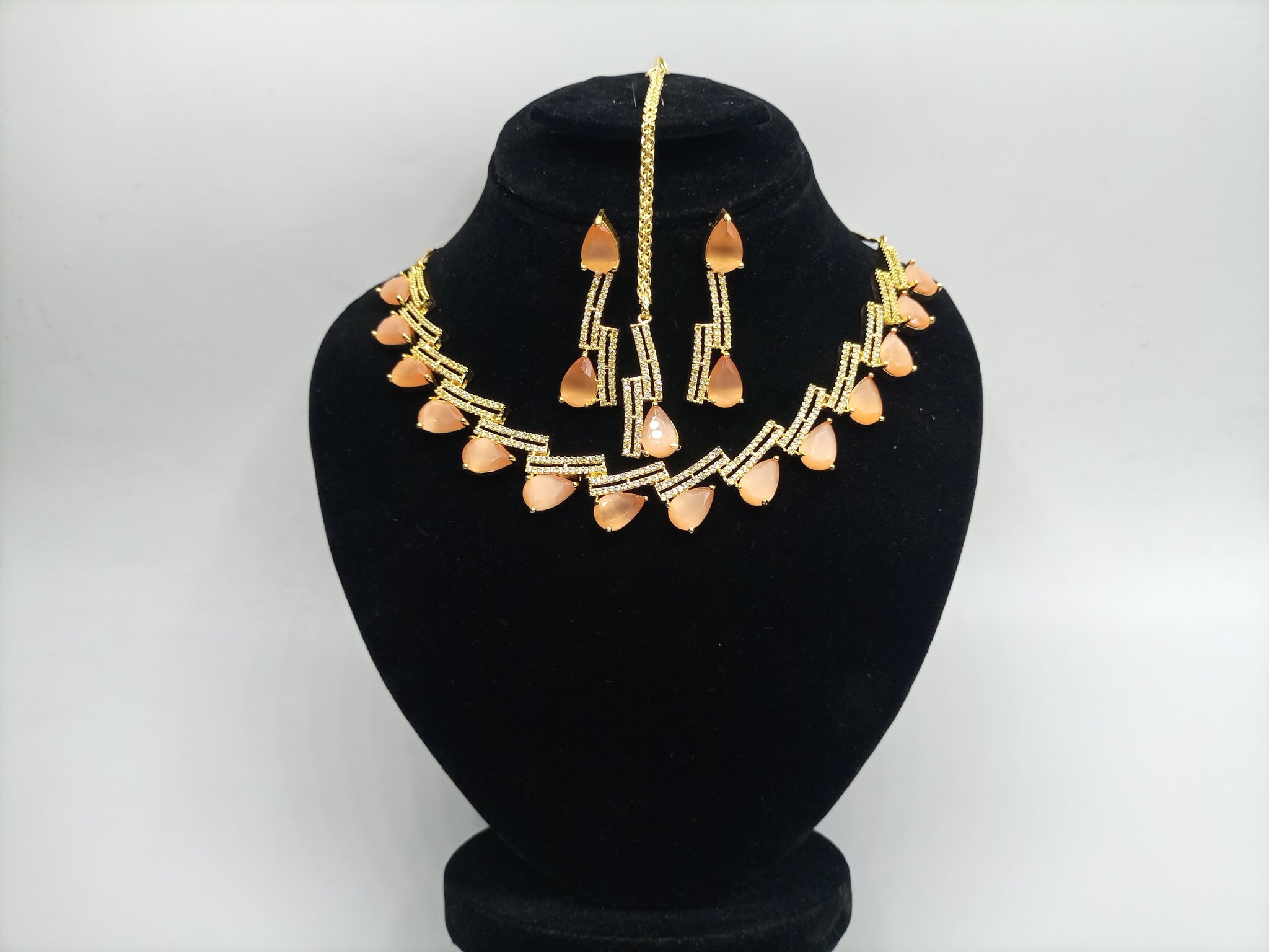 Luxury Wear Moon Stone American Set