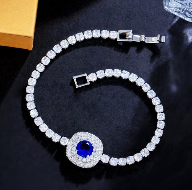 Best seller luxury and exclusive quality rhodium finish bracelet with box packing