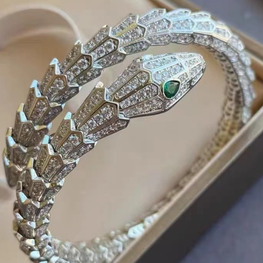 BRANDED HIGHLY FINISHED RHHODIUM PLATED LUXURY BANGLE