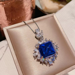 The Diamond cut Luxury pendant box packed