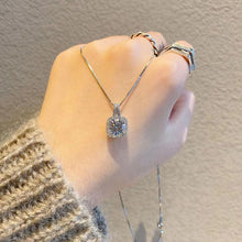 Square diamond theme luxury pendant with box