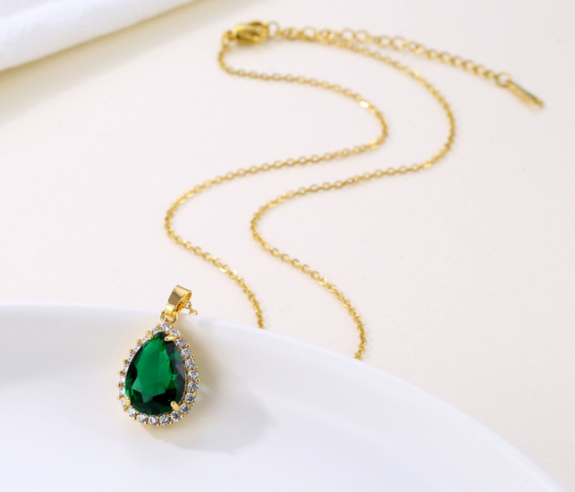 The emerald gold look luxury pendant with box packaging