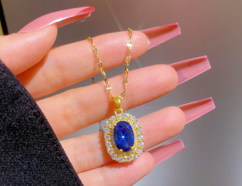 sapphire gold look luxury pendant with box packing