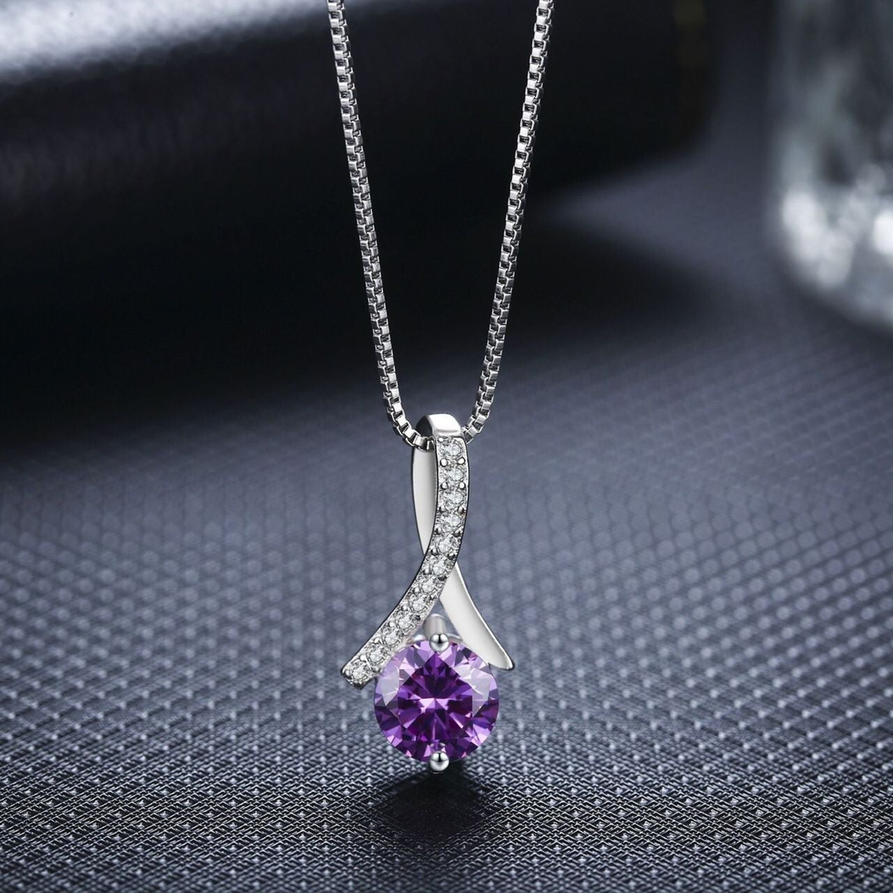 DIAMOND CUT LUXURY QUALITY GIFT PENDANT BOX PACKED