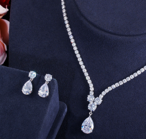 DIAMOND CUT LUXURY SET WITH BOX PACKING