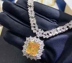 Luxury quality exclusive pendant with chain exclusive free box packaging