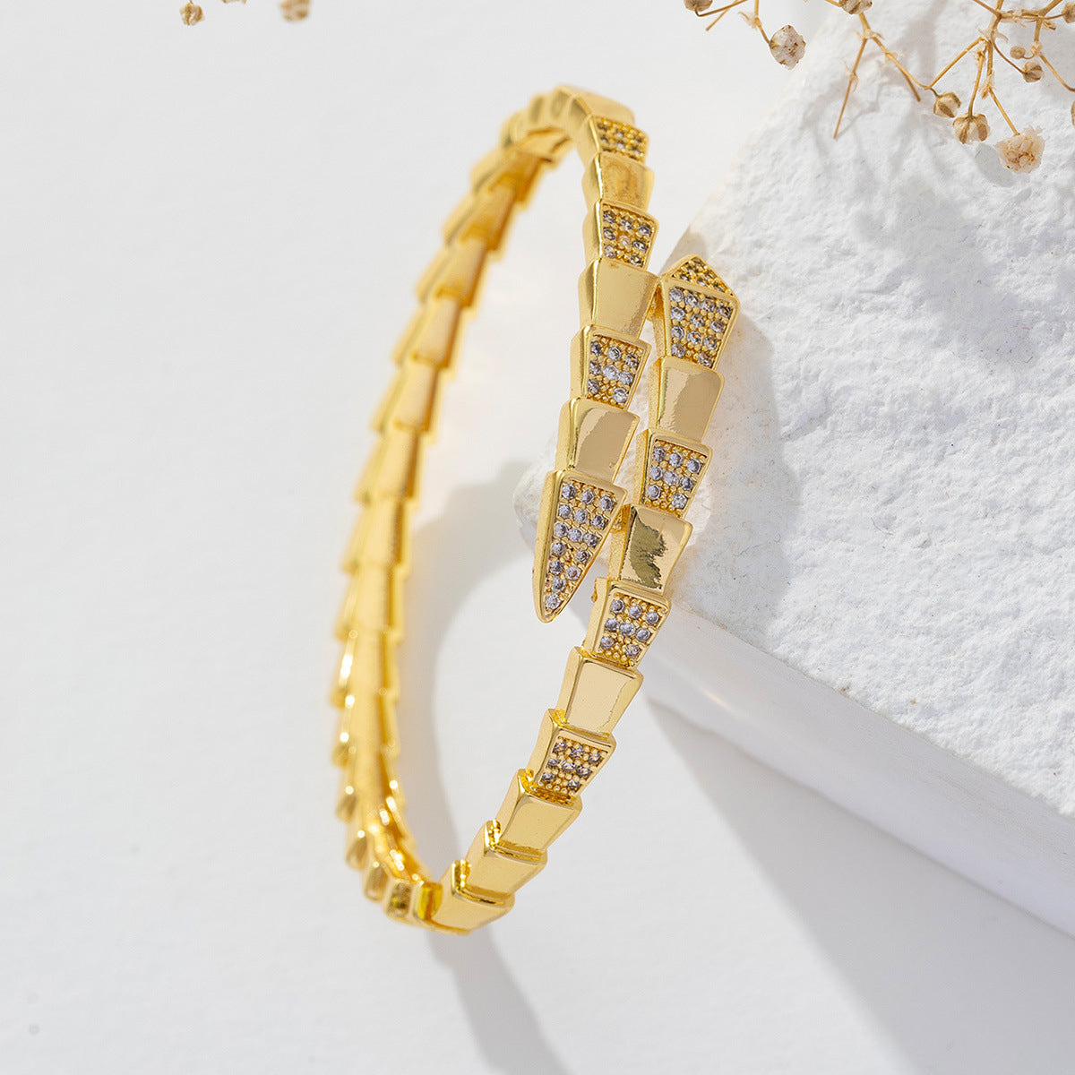 serpendi gold bangle