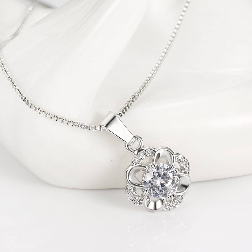 DIAMOND CUT LUXURY QUALITY GIFT PENDANT BOX PACKED