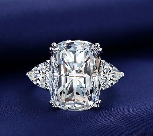 Diamond look Luxury quality zircon ring adjustable