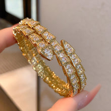 BVL*ARI SNAKE BANGLE