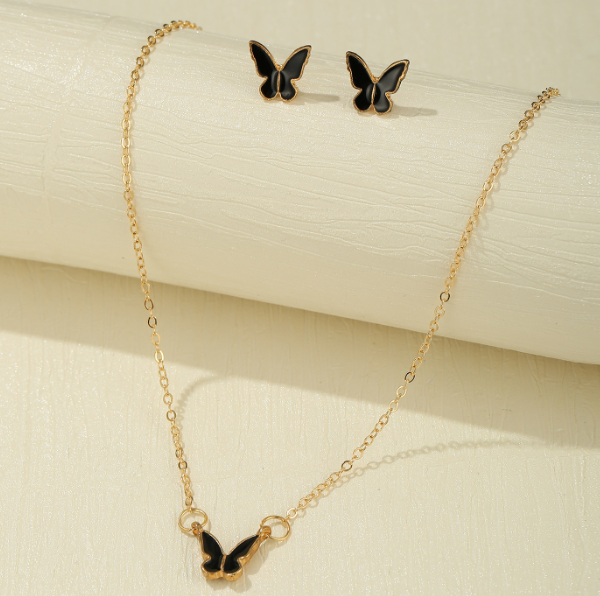 Butterfly Pendant With Earrings