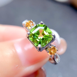 Luxury quality platinum plated zircon ring adjustable