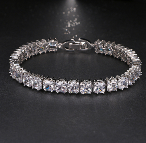 Rhodium plated luxury finishing for long term wear box packed exclusive bracelet
