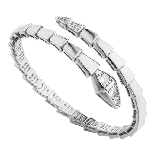 The brand look exclusive and luxury bangle with free box packaging