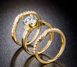 GOLD LOOK LUXURY RING SET FOR HER BOX PACKED