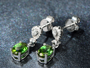 HIGH QUALITY ZIRCON STONE EARRING
