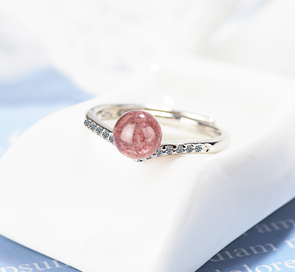 EXCLUSIVE QUALITY LUXURY RING WITH BOX PACKING