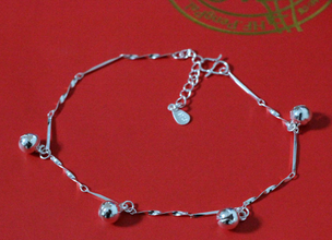 silver color anklet