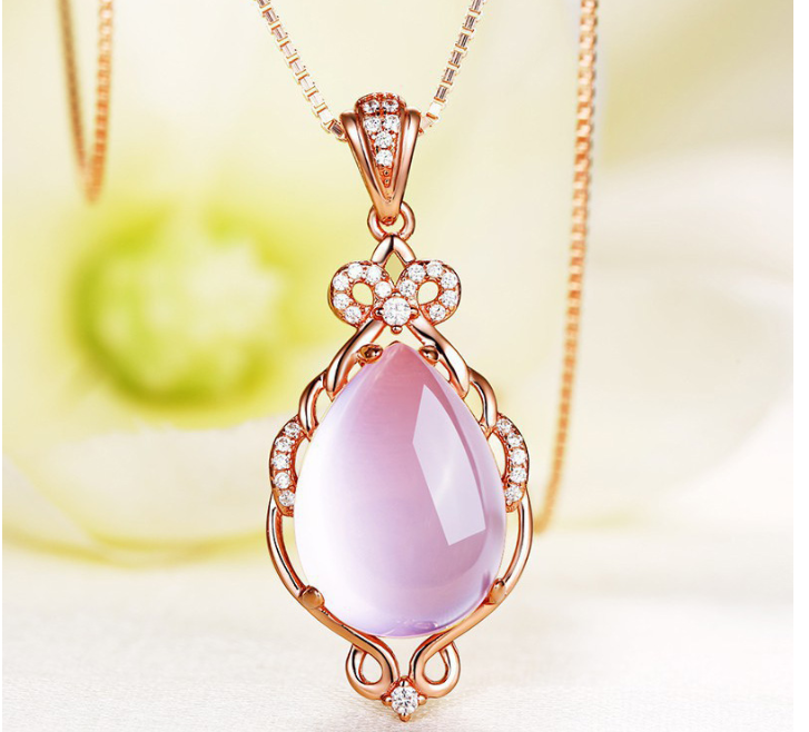 MOON STONE LOOK LUXURY PENDANT AND CUSTOMIZE BOX PACKING