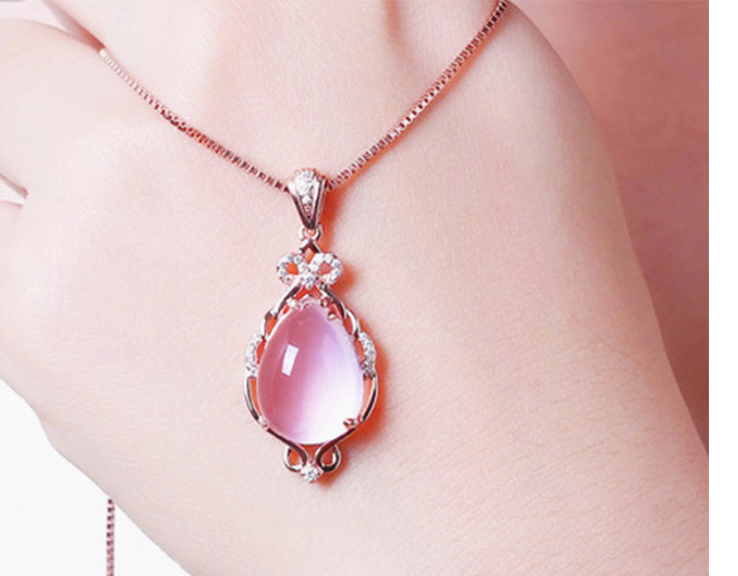 MOON STONE LOOK LUXURY PENDANT AND CUSTOMIZE BOX PACKING