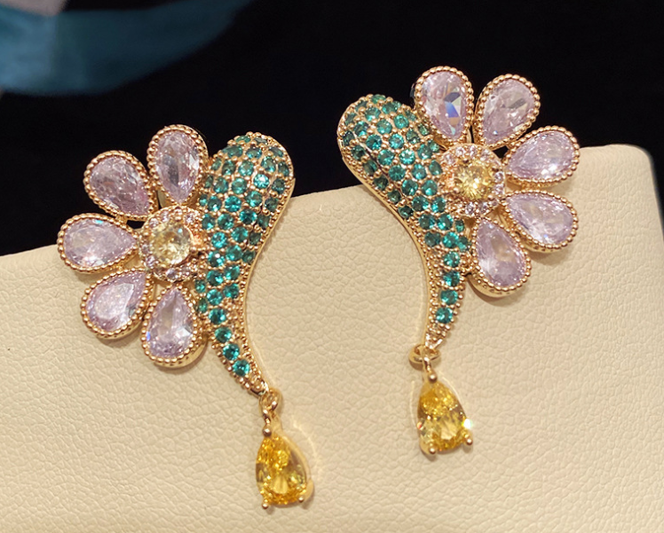 GOLD PLATED LUXURY ZIRCON EARRINGS