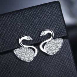 SWAN LOOK LUXURY WEAR PLATINUM PLATED ZIRCON EARRINGS SPECIAL BOX