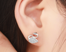 SWAN LOOK LUXURY WEAR PLATINUM PLATED ZIRCON EARRINGS SPECIAL BOX