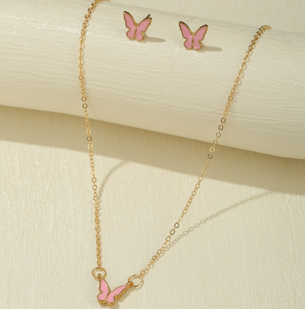 Gold color Pendant With Earrings