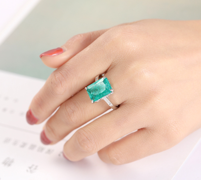 THE GEMLOOK LUXURY EXCLUSIVE QUALITY RING BOX PACKED