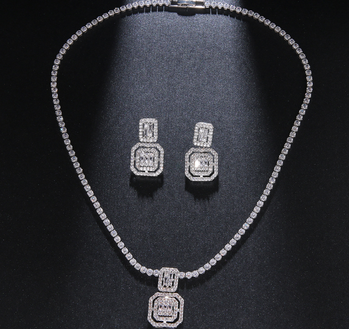 Exclusive quality luxury wear rhodium plated set comes box packed for long term use only