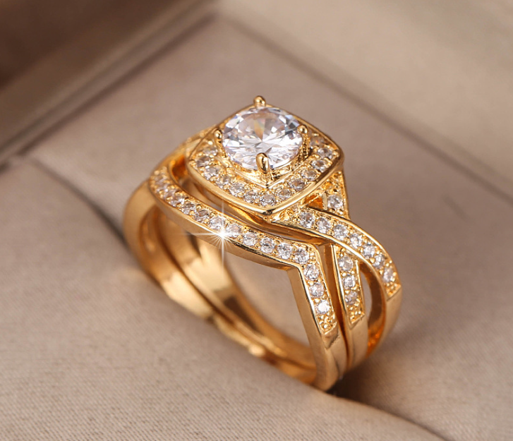 GOLD PLATED LUXURY RING SET OF 2.