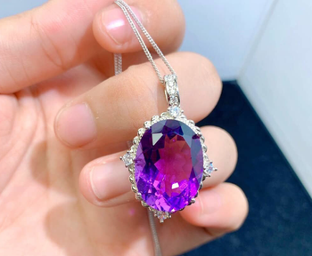 Amethyst gemlook luxury pendant with box packing