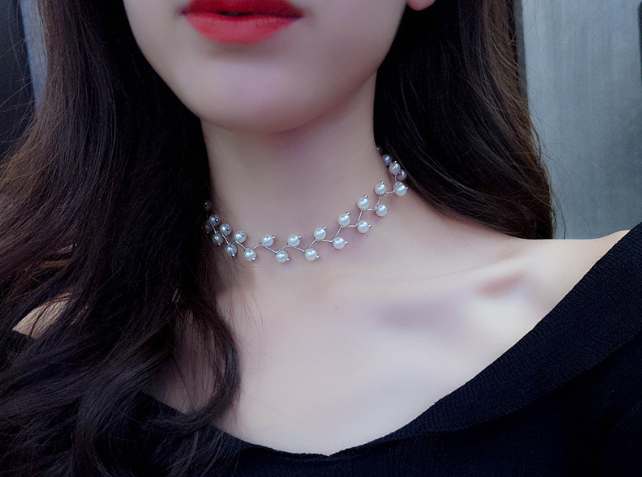 Exclusive chic wear chain