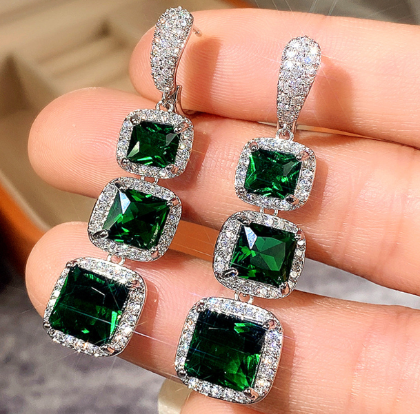 LUXURY WEAR RHODIUM PLATED ZIRCON EARRINGS