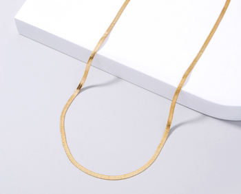 The dusty chain choker