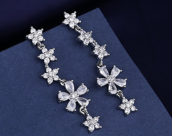 HIGH QUALITY LUXURY PLATINUM PLATED ZIRCON EARRINGS WITH SPECIAL BOX
