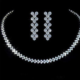 DIAMOND IMPRESSION RHODIUM PLATED SET