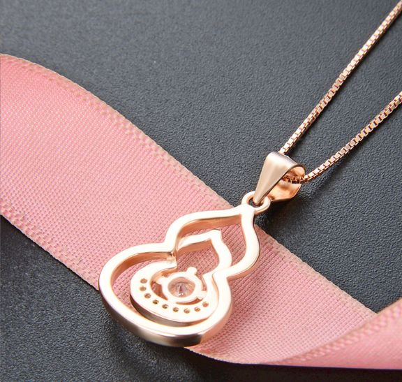 Stringy Original 925 sterling silver (chaandi) pendant necklace with chain!