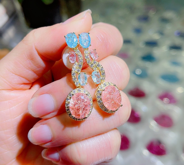 DESIGNER SERIES LUXURY WEAR ZIRCON EARRINGS