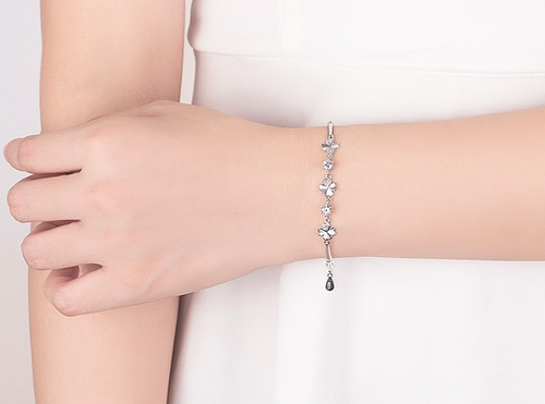 The flower pattern luxury stone work perfect gift for her