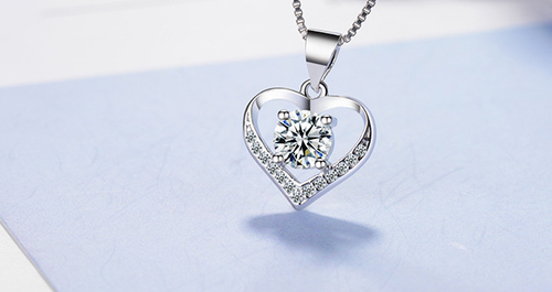 Exclusive heart theme luxury pendant with chain perfect gift for her
