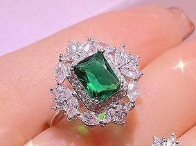 The emerald cut Exclusive luxury wear adjustable ring