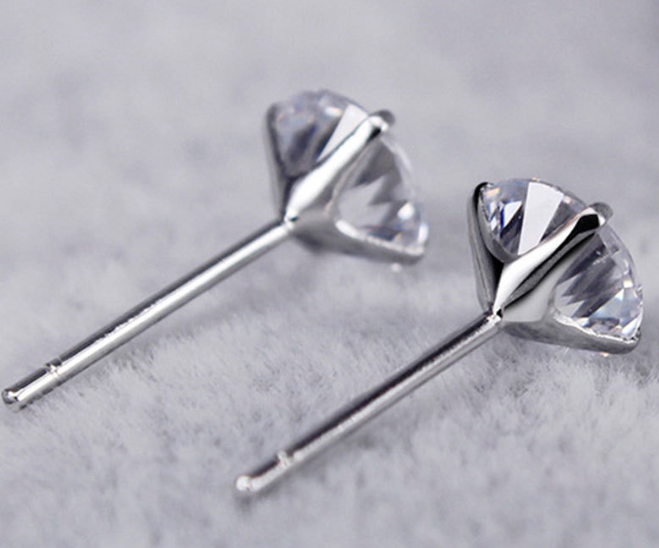 HIGH QUALITY LUXURY WEAR PLATINUM PLATED ZIRCON EARRINGS