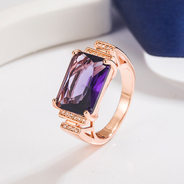 Make her Feel Special Luxury rose gold ring