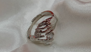 Exclusive ring adjustable size