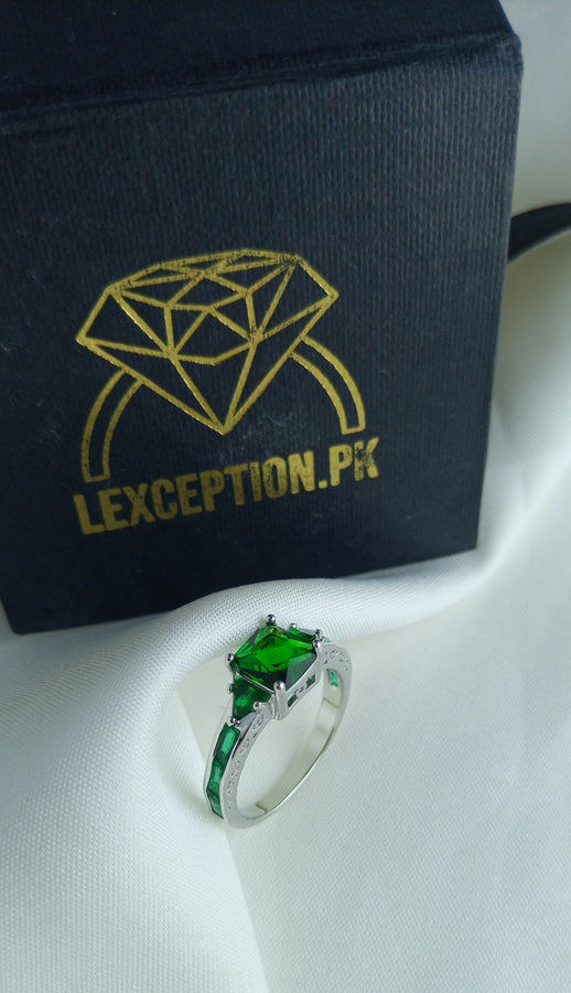 Emerald Look Luxury platinum plated ring