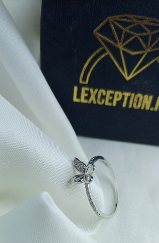 The butterfly Look Luxury ring