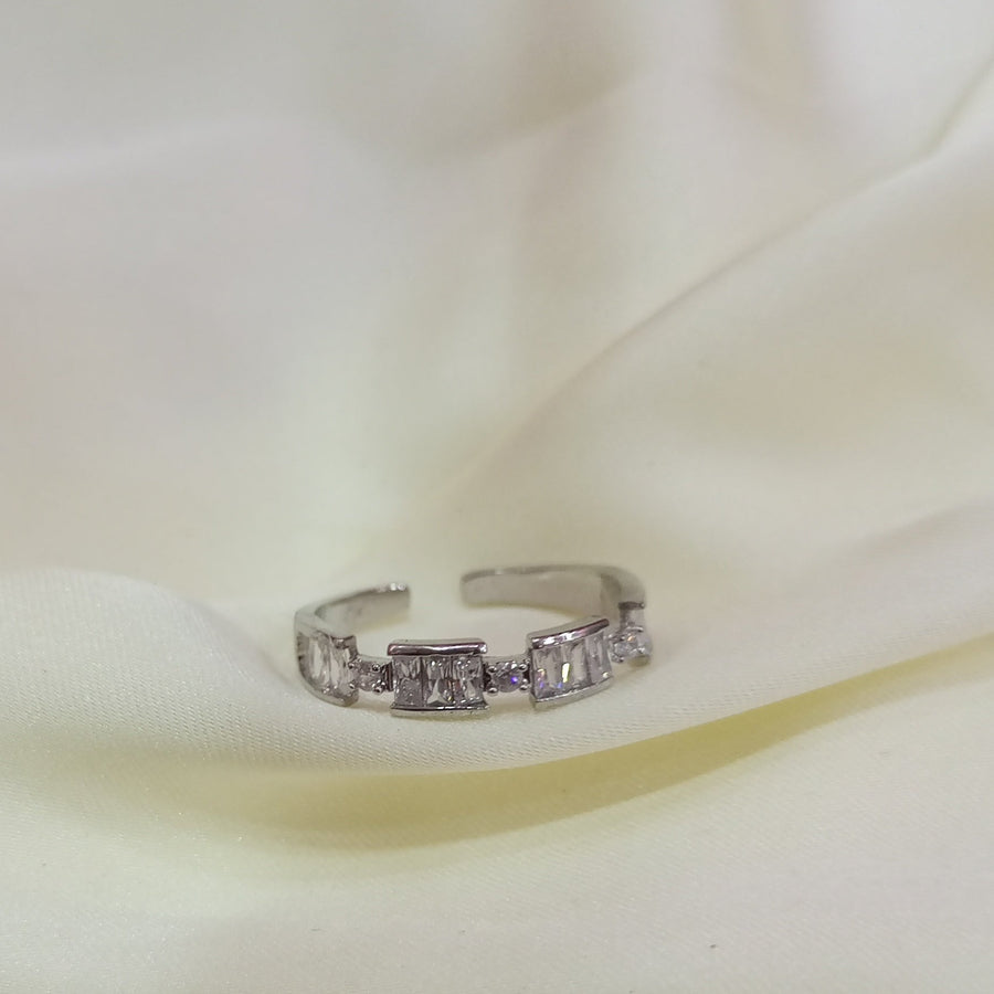 High Quality Platinum Plated Zircon Ring Adjustable