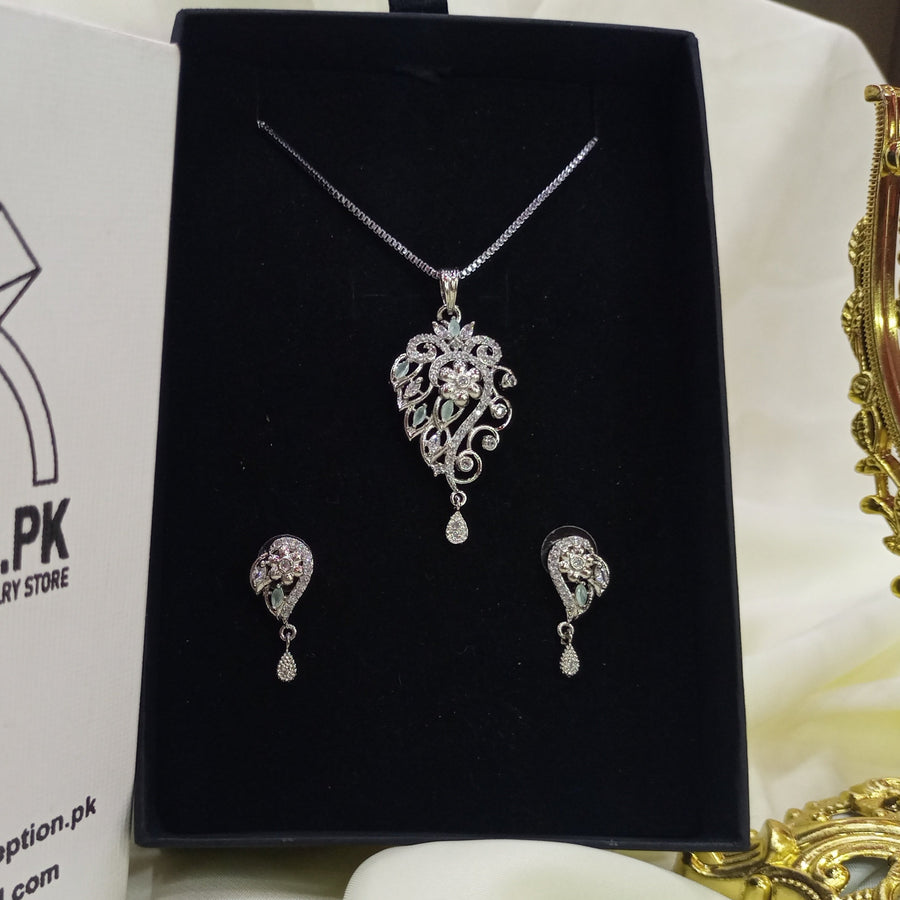 MINT Ethnic look necklace earrings zircon set