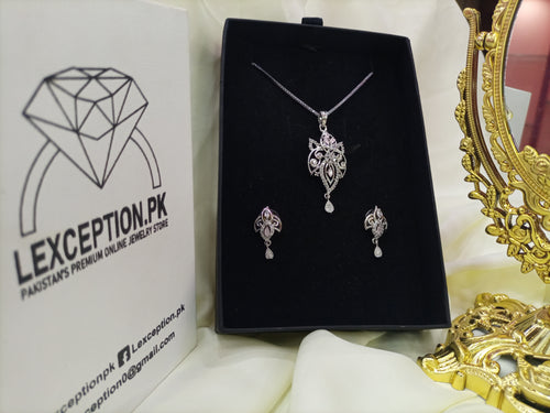 Ethnic look necklace earrings zircon set